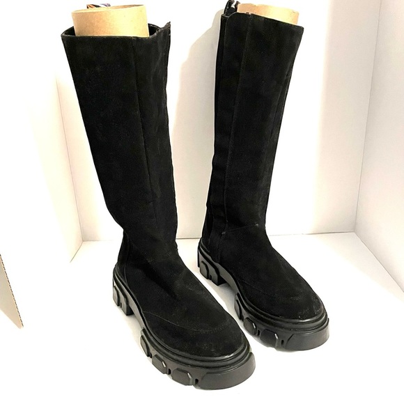 Farm Rio Tall Boot Lug Sole Black Tribal Ribbon MSRP $285 NWOT Sz 7 Vegan Suede - Picture 3 of 14